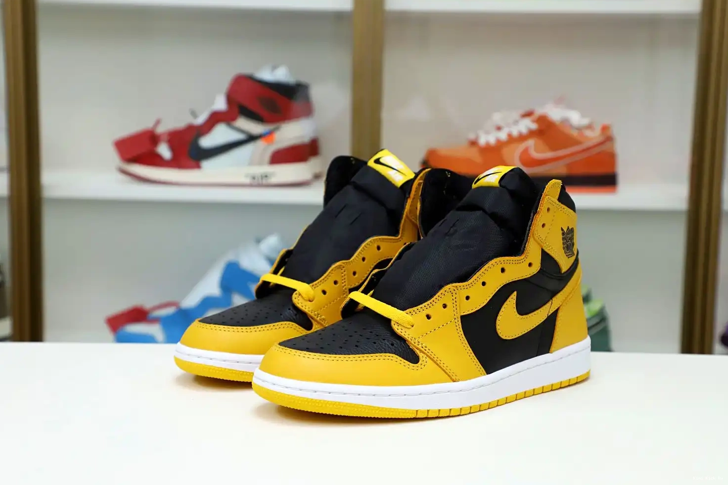 AIR 1 RETRO HIGH Kimikick OG 'POLLEN' JORDAN 0531